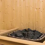 Lipki Park Z Sauna, Sun & Snow Apartamento
