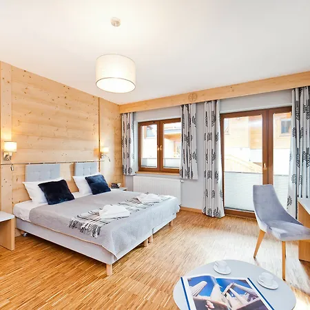 Lipki Park Z Sauna, Sun & Snow Apartman Zakopane